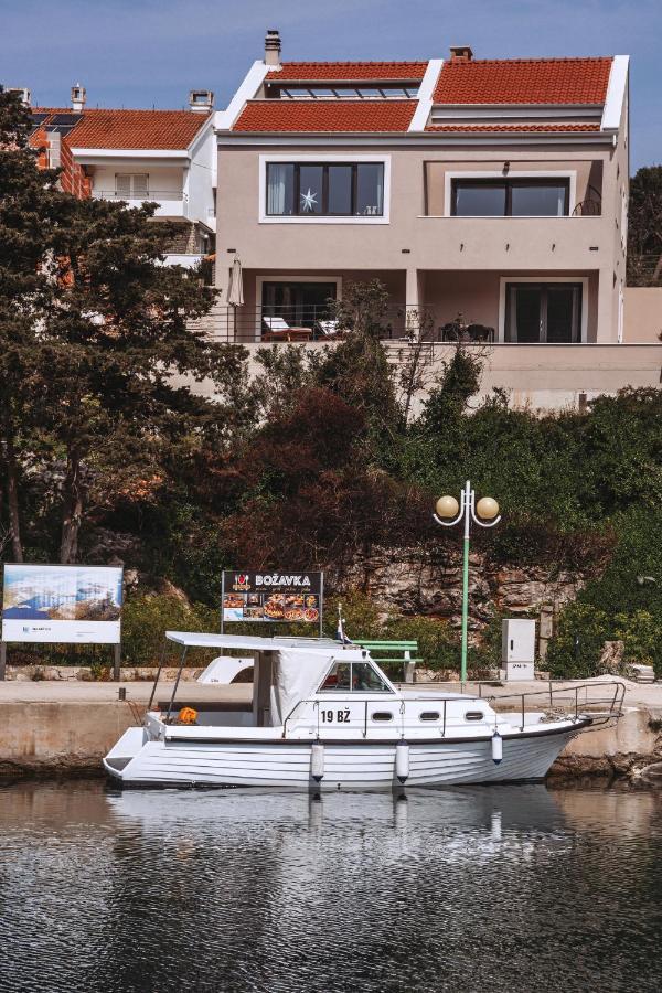Sol Luxury Residence Near The Beach With Shared Heated Pool Božava Eksteriør billede